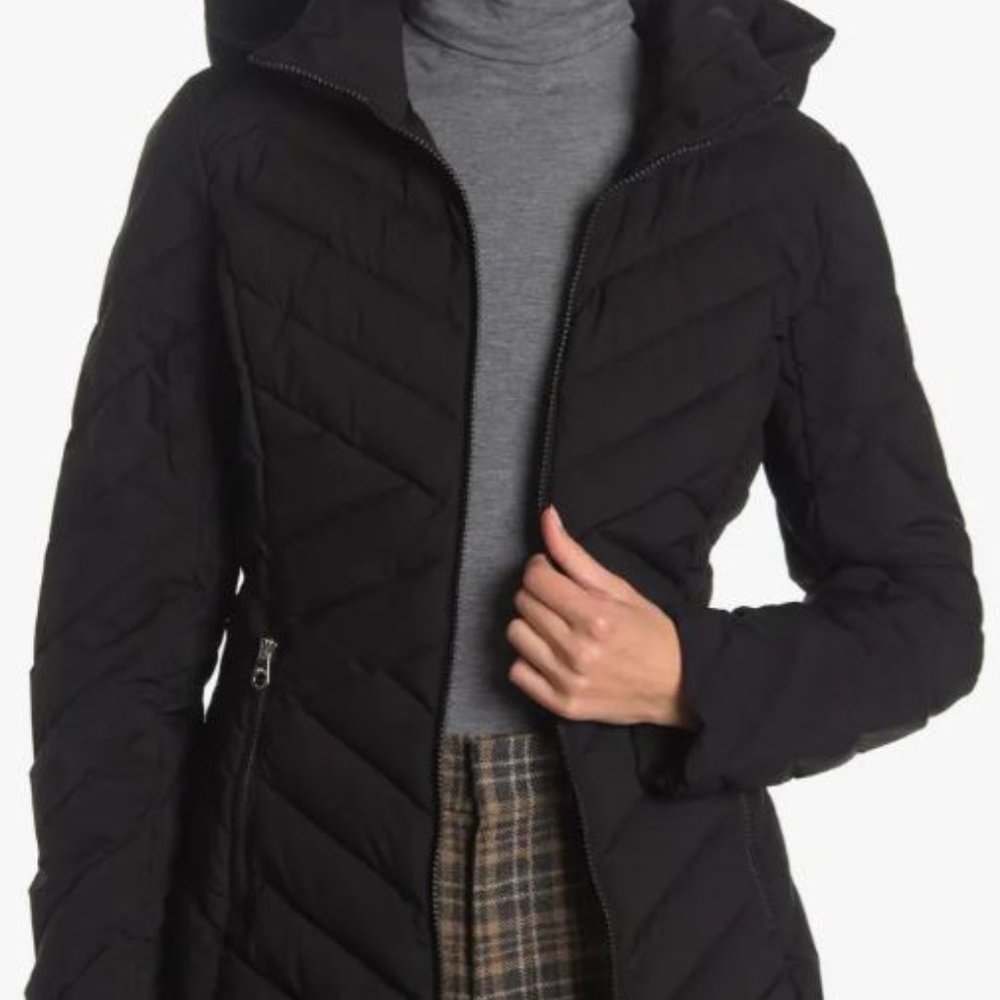 NAUTICA Stretch Packable Lightweight Jacket